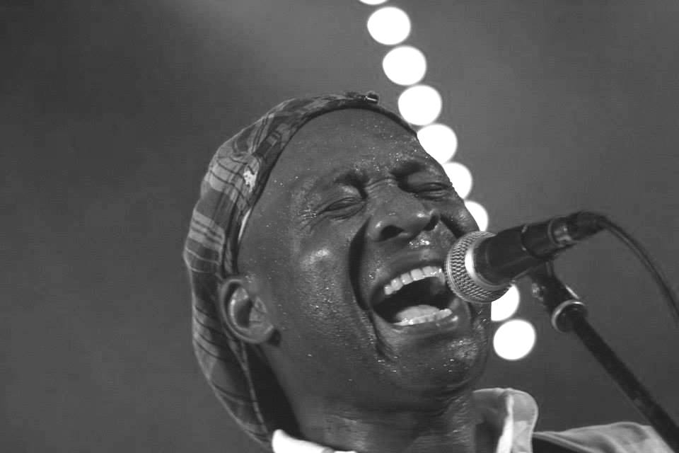 Il-Blues-Magazine-Roland-Tchakounte