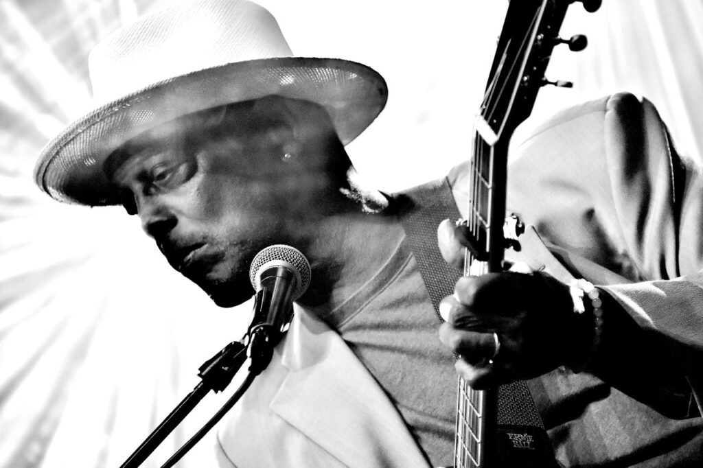eric bibb