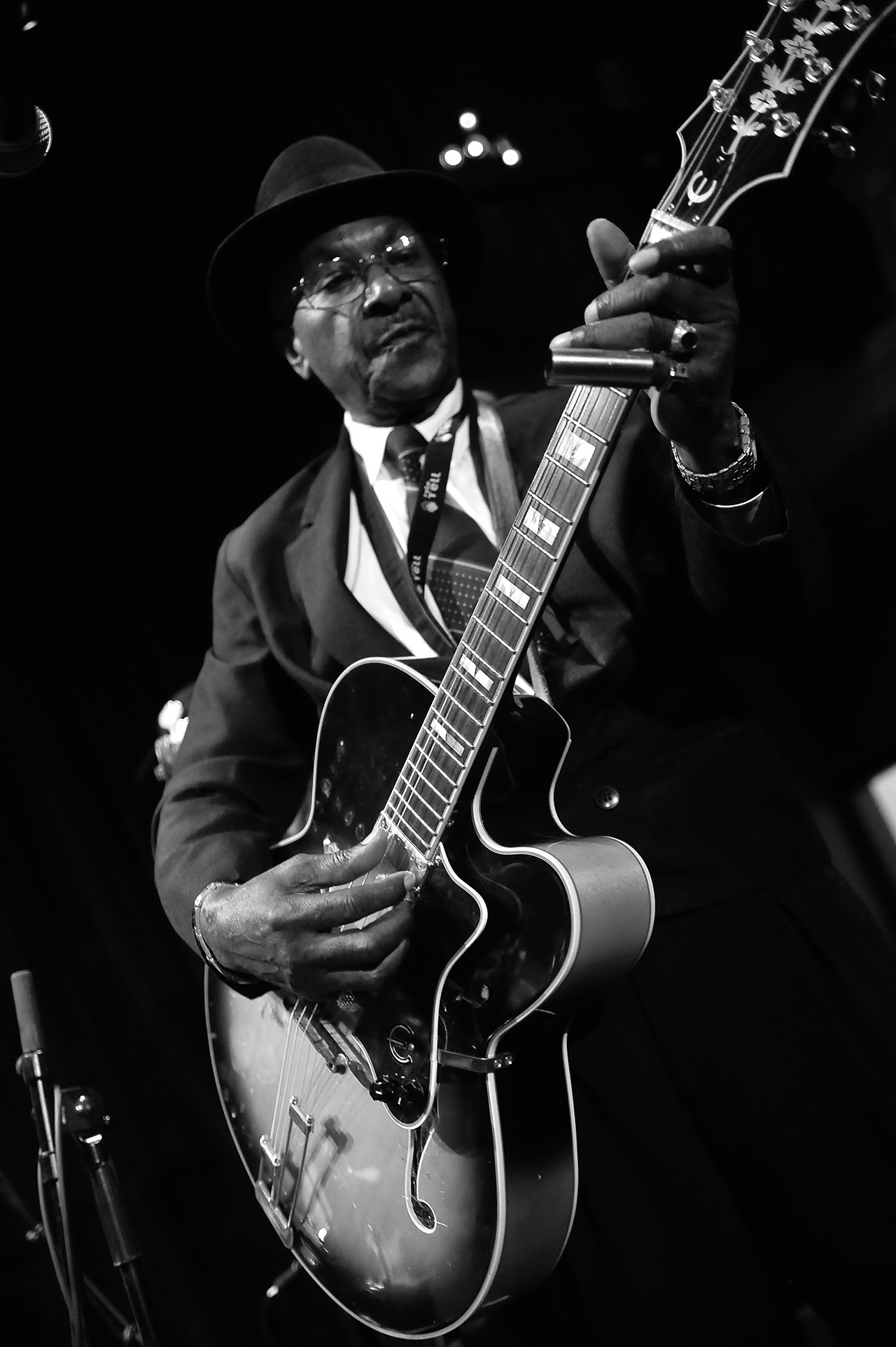 Elmore James Jr. (Lucerna 2012, foto Philippe Pretet ©)